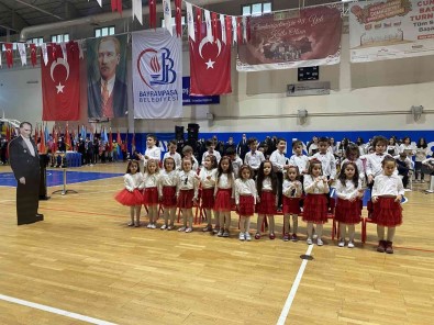 Bayrampasa'da 3X3 Cumhuriyet Basketbol Turnuvasi Heyecani Yasandi