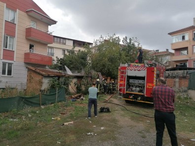 Darica'da Kömürlük Yangini