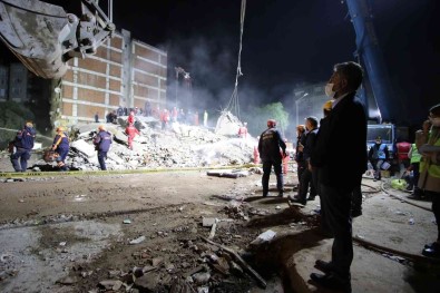 Bayrakli Belediye Baskani Sandal Açiklamasi 'Yaralarimizi El Birligiyle Sardik'