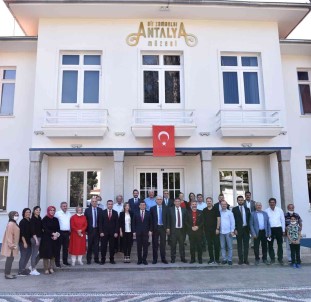 'Bir Zamanlar Antalya Müzesi' Açildi