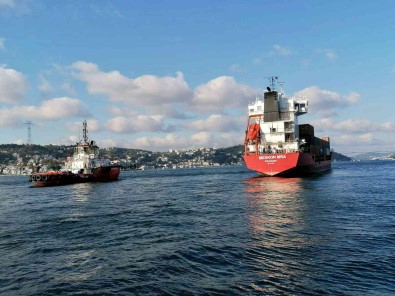 Istanbul Bogazi'nda Gemi Sürüklendi