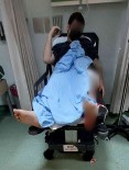 Biçakli Saldirida Hastanelik Oldu