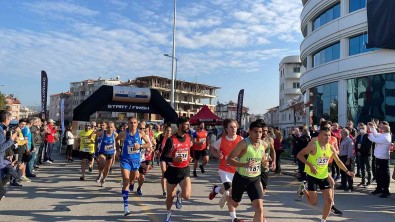 Çaycuma, 'Kosabiliyorken Kos' Dedi; 15 Km Zorlu Parkurda Yaristi