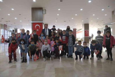 Çocuklar, Istanbul Muhafizlari Animasyon Filmini Izledi