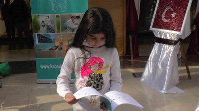 Dis Sagligina Dikkat Çekmek Için Çocuklara Boyama Kitabi Dagitildi