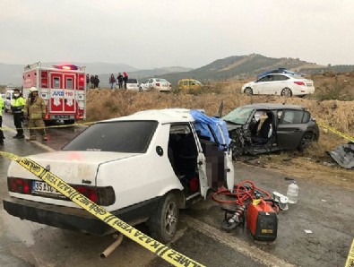 İzmir'de korkunç kaza! Can pazarı yaşandı: 3 ölü, 3 yaralı