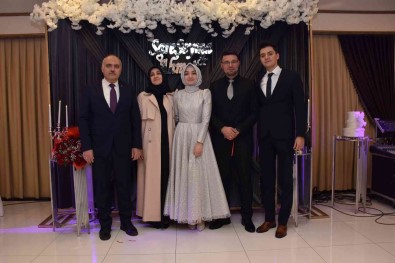 Kizilcahamam Belediye Baskani Acar'in Mutlu Günü