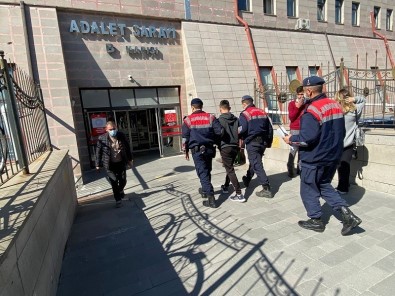 17 Yil Hapis Cezasi Bulunan Firari Saklandigi Evde Yakalandi