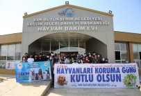 Van Büyüksehir Belediyesinden '4 Ekim Dünya Hayvanlari Koruma Günü' Etkinligi