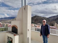 Yildirim Terasta Bulunan Sömineye Isabet Etti