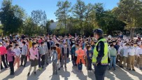 Bolvadin'de Ögrencilere Jandarma Tarafindan Trafik Egitimi Verildi Haberi