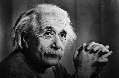 Dünyayı şok eden iddia! Einstein uzaylıları inceledi!