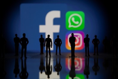 Facebook, Whatsapp ve Instagram çöktü! Dünyada 6 saatliğine kaos yaşandı: 3 milyar hesap çalındı!
