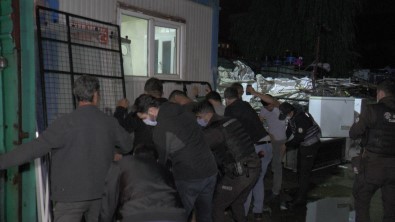 Sancaktepe'de Yabanci Uyruklu Kâgit Toplayicilarina Operasyon