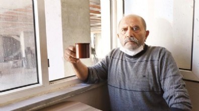 Yok böyle apartman: İnşaata bitişik evinin balkonunda çay keyfi! İstanbul Şişli'de apartmanın içine giren apartman inşaatı