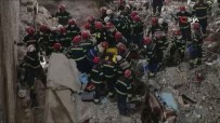 Gürcistan'da Çöken Binadan 8 Saat Sonra 1 Kisi Kurtarildi