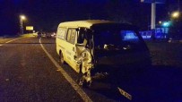 Minibüs Ile Otomobil Çarpisti Açiklamasi 5 Yarali