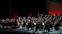 Londra Filarmoni Orkestrası AKM'de müzikseverlerle buluştu: Çaldığımız en iyi salon