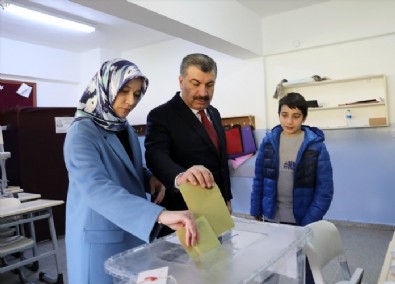 Fahrettin Koca Eşi Kimdir? Hale Koca Kimdir?