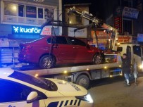 Alkollü Sürücü Direge Çarpti, Polise 'Hainlik Yapiyorsun' Dedi