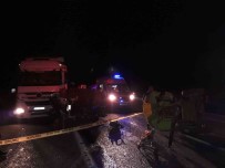 Malatya'da Tir Traktöre Çarpti Açiklamasi 1 Ölü