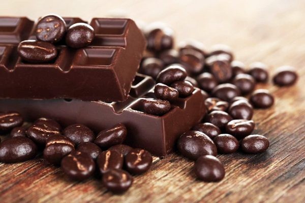 Bitter Çikolata Faydaları Nelerdir? Bitter Çikolata Kaç Kalori?