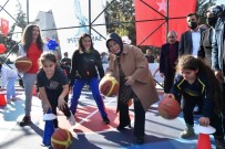Sancaktepe'de 'Sehit Onbasi Emre Baysal Spor Parki Hizmete Açildi