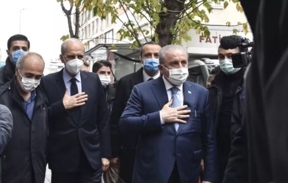 Sezai Karakoç, son yolculuğuna uğurlanıyor!
