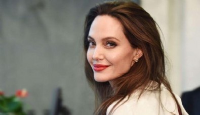Angelina Jolie'den dünyaya mesaj!