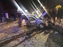 Van'da Sikismali Trafik Kazasi Açiklamasi 2 Yarali