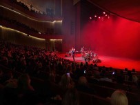 Grammy Ödüllü Chris Botti AKM'de Konser Verdi