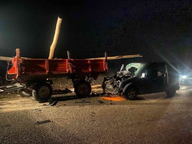 Afyonkarahisar'da Trafik Kazasi 3'Ü Çocuk 9 Yarali