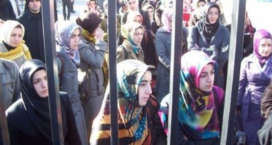 Başörtüsü Yasağı Ne Zaman Kalktı? Baş örtüsü Yasağı Nasıl Geldi?