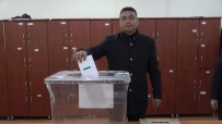 Bulgaristan'da Ikinci Tura Kalan Cumhurbaskanligi Seçimleri Basladi