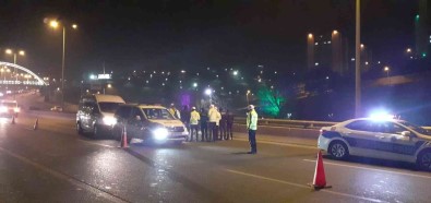Ankara'da Otomobilin Çarptigi Yaya Hayatini Kaybetti