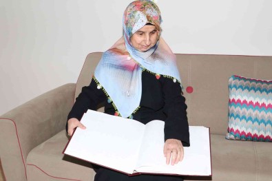 Diyarbakir'da Dogustan Görme Engelli Kadinin Örnek Yasam Çabasi Ve Azmi