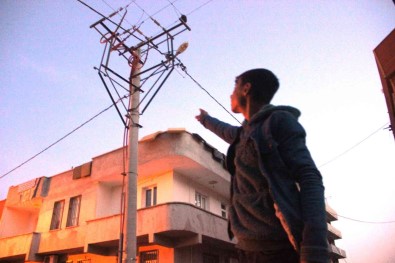 Elektrik Diregindeki Patlamalari Spiker Gibi Aktaran Genç, O Anlari Anlatti