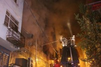 Kâgithane'de Mobilya Imalathanesinde Yangin