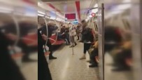 Kadiköy Metrosunda Kadin Yolcuyu Biçakla Tehdit Eden Saldirgan Yakalandi