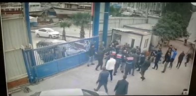Marmaris'te Meydan Savasi Gibi Ortaklik Kavgasi