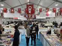 3. Çekmeköy Kitap Fuari Basladi