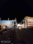 Agri'da Kamyonet Seker Pancari Yüklü Traktöre Çarpti Açiklamasi 5 Yarali