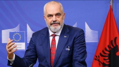 Arnavutluk Başbakanı Rama'dan 'Arnavutluk ve Kosova birleşecek' sinyali