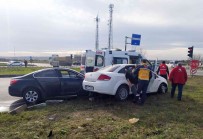 Tekirdag'da Iki Otomobil Çarpisti Açiklamasi 5 Yarali
