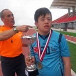 Önce Güldürdü, Sonra Aglatti