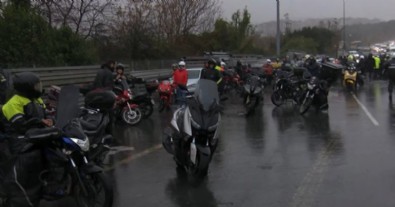 İstanbul’da bugün saat 23.00’ten yarın saat 18.00’e kadar motosiklet ve elektrikli scooter kullanmak yasaklandı