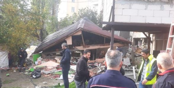 Pendik'teki binada patlama: 1 kişi yaralandı