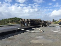 Aydin'da Kontrolden Çikan Kamyon Devrildi Açiklamasi 1 Ölü