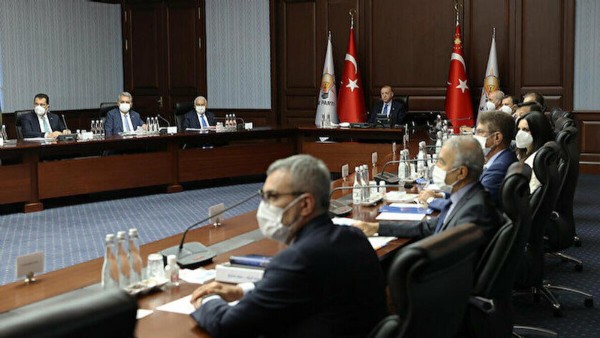 AK Parti Merkez Yürütme Kurulu Başkan Erdoğan başkanlığında toplandı! Gündemde asgari ücret var