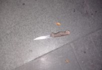 'Gel Sana Sarilayim' Deyip, Kalçasindan Biçakladi